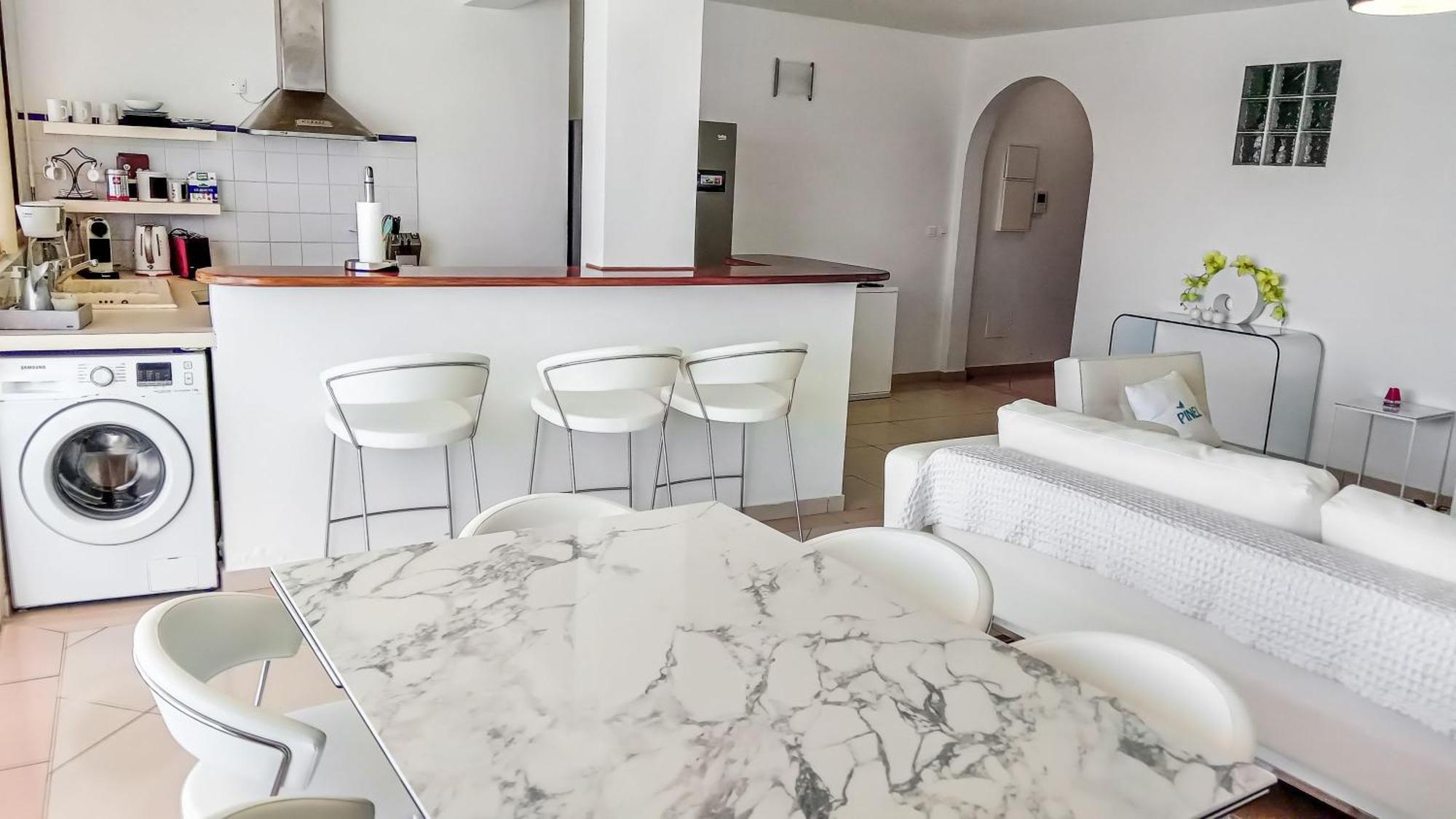 Residence Catalina Apt 3 Гран Кейс Екстериор снимка
